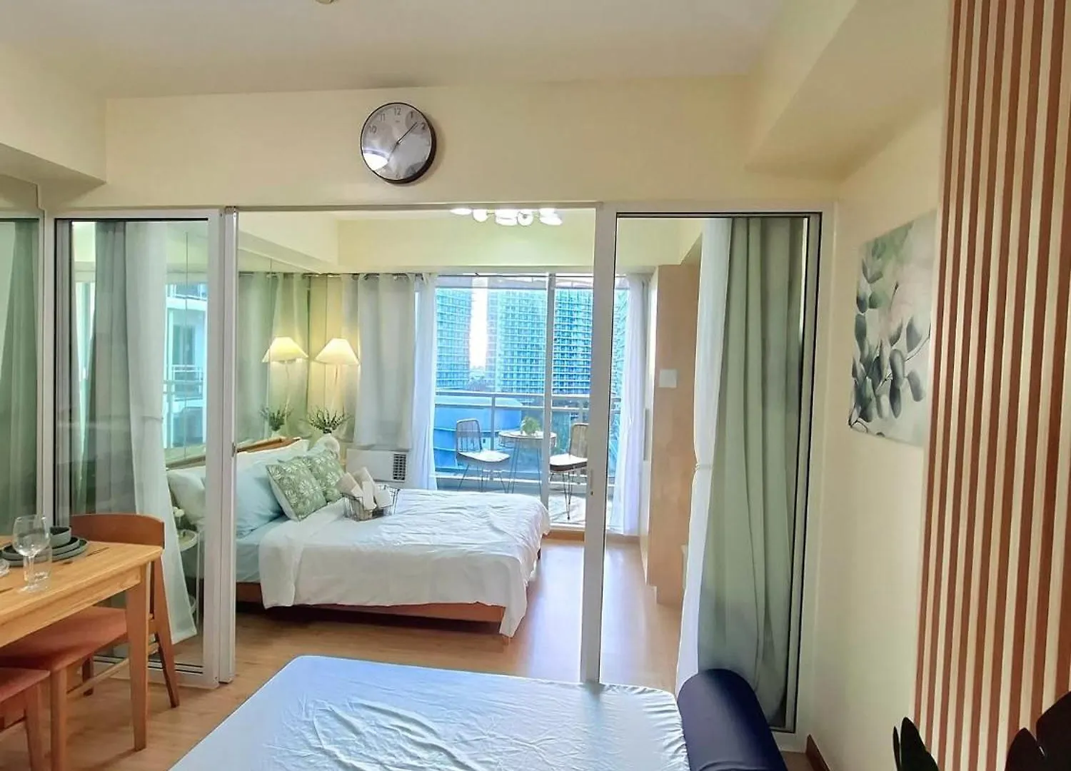 מנילה Azure Condotel And Resort In The City דירה