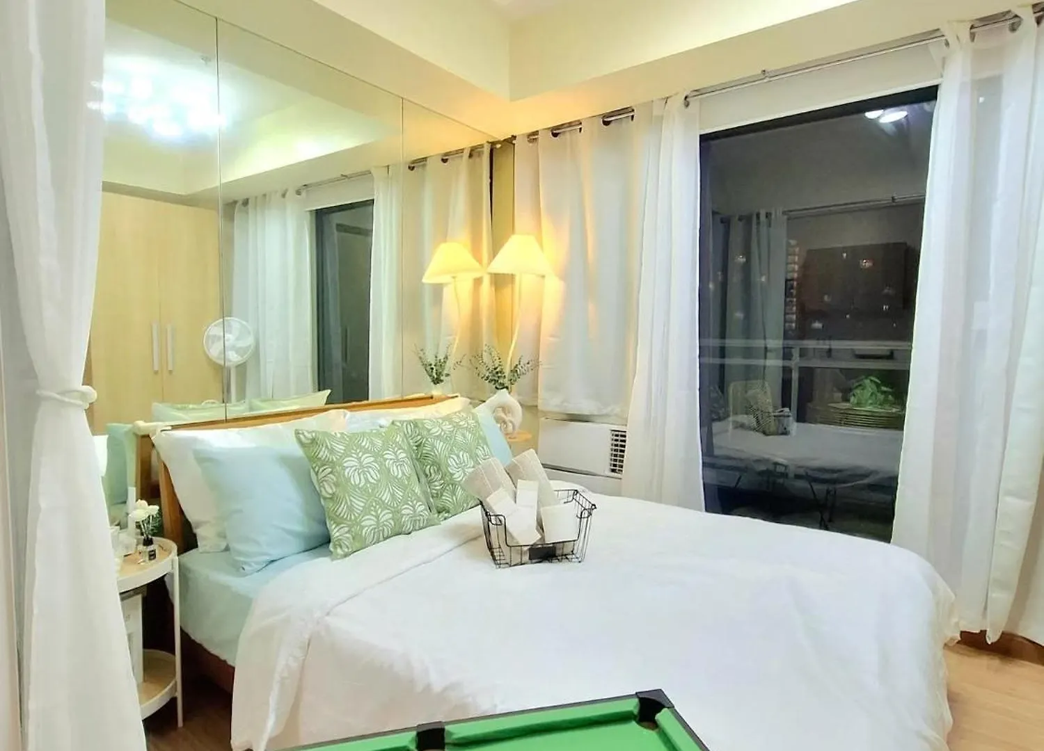 דירה מנילה Azure Condotel And Resort In The City